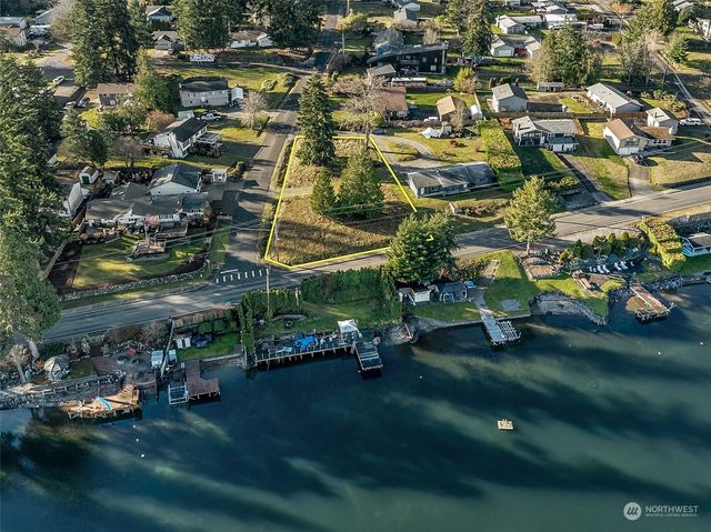 6707 W Lake Tapps Highway E, Lake Tapps, WA 98391