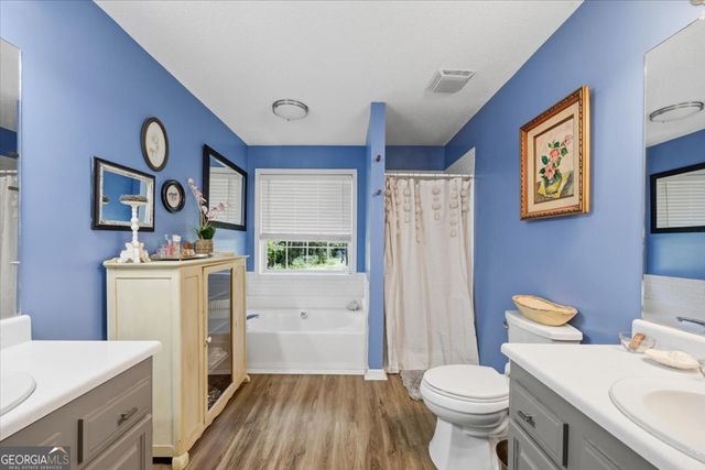 129 Royal Lane, Gray, GA 31032
