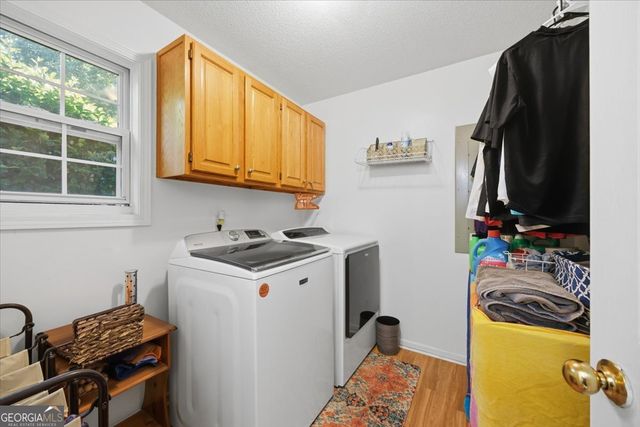 129 Royal Lane, Gray, GA 31032