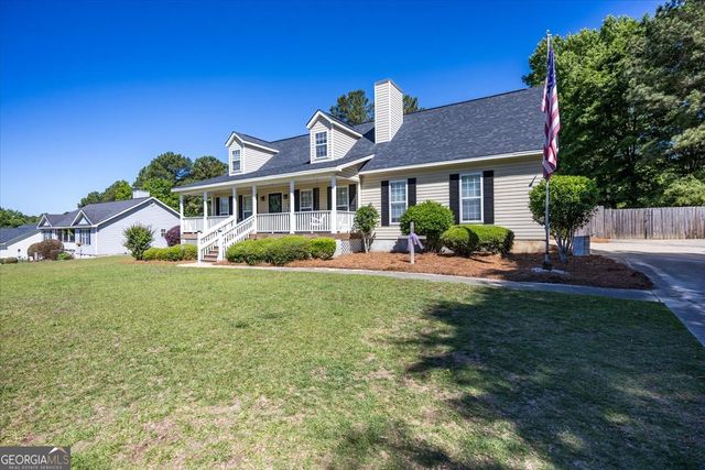129 Royal Lane, Gray, GA 31032