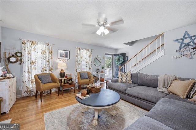 129 Royal Lane, Gray, GA 31032