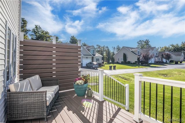 121 Slate Bottom Drive, Lancaster, NY 14043