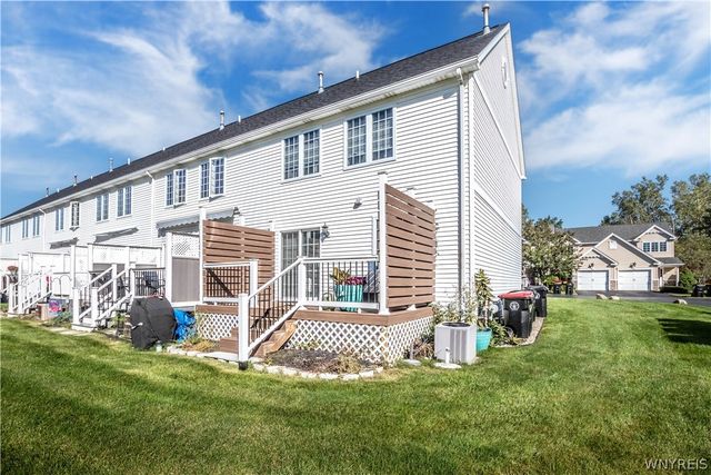 121 Slate Bottom Drive, Lancaster, NY 14043