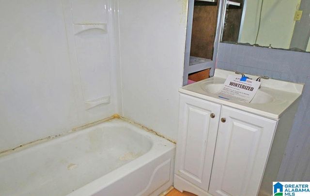 521 ALICE STREET SW, Bessemer, AL 35022