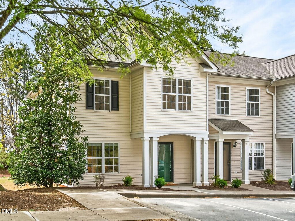 101 Harbor Haven Drive, Apex, NC 27502