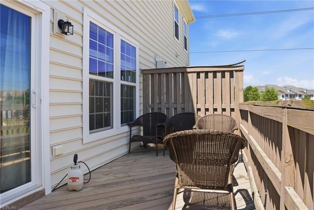 208 Breccia LN, Virginia Beach, VA 23462