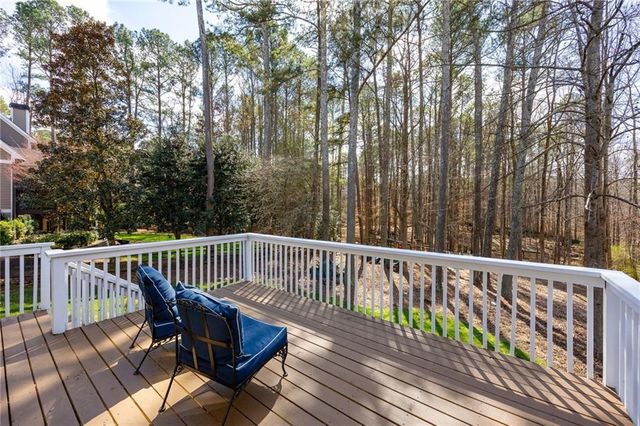 1027 Creek Side Drive, Canton, GA 30115