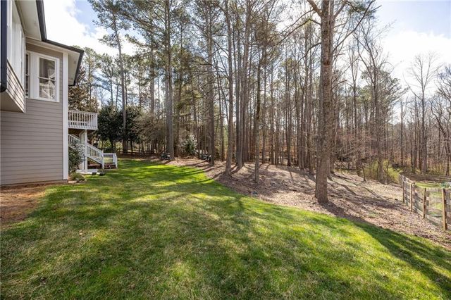 1027 Creek Side Drive, Canton, GA 30115