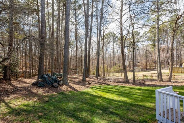 1027 Creek Side Drive, Canton, GA 30115