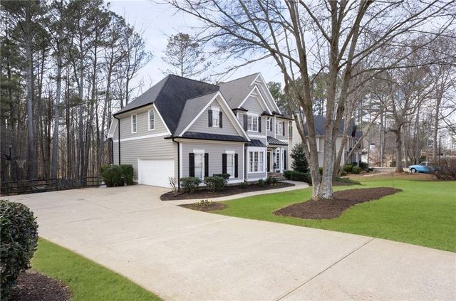 1027 Creek Side Drive, Canton, GA 30115