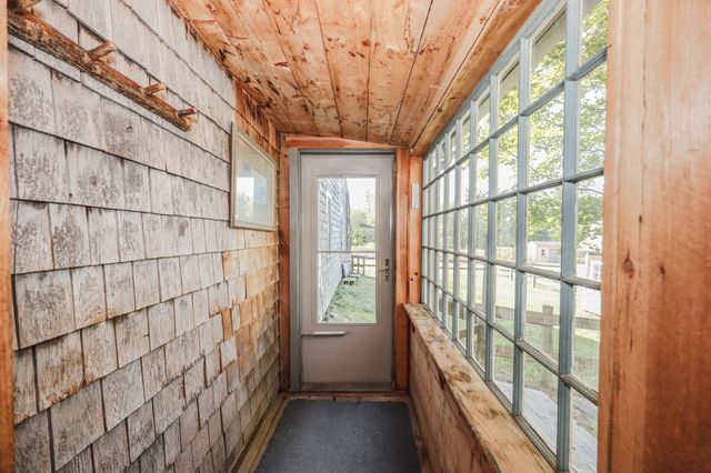 67 Candia Road, Deerfield, NH 03033