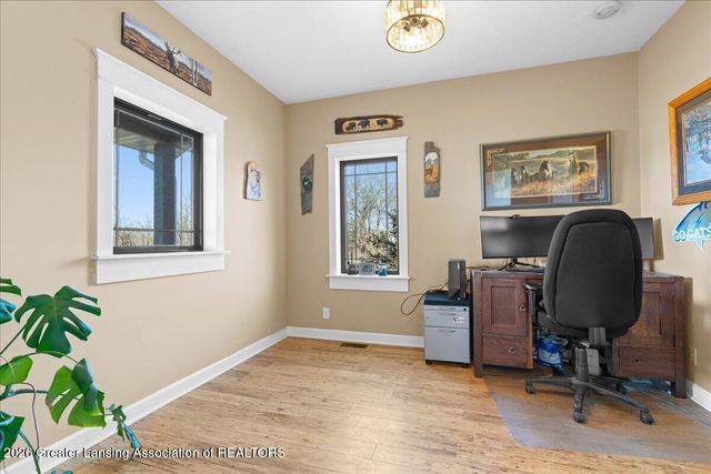 10875 N Royston Road, Grand Ledge, MI 48837