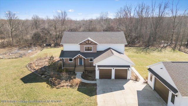 10875 N Royston Road, Grand Ledge, MI 48837