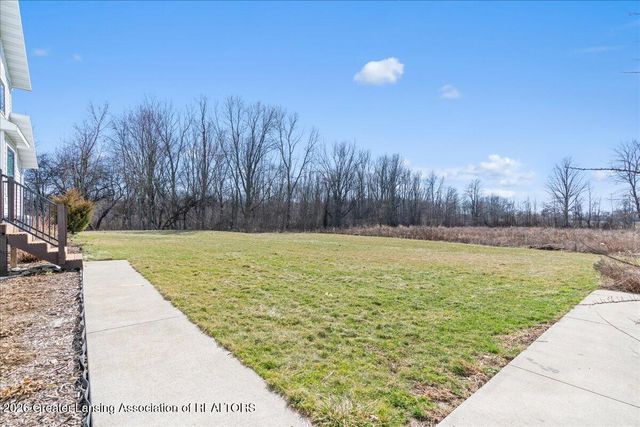 10875 N Royston Road, Grand Ledge, MI 48837