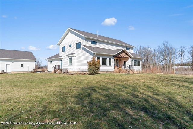 10875 N Royston Road, Grand Ledge, MI 48837