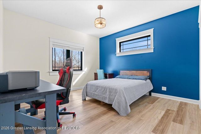 10875 N Royston Road, Grand Ledge, MI 48837