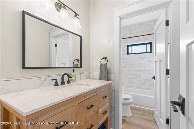 10875 N Royston Road, Grand Ledge, MI 48837