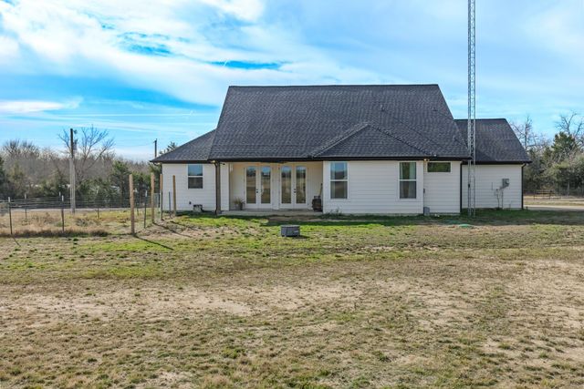 4700 County Road 1040, Celeste, TX 75423