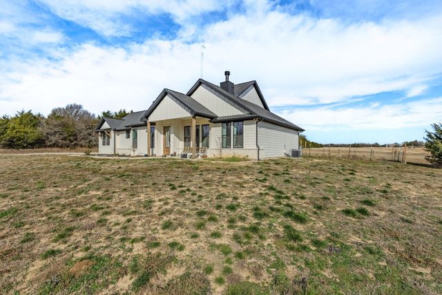 4700 County Road 1040, Celeste, TX 75423