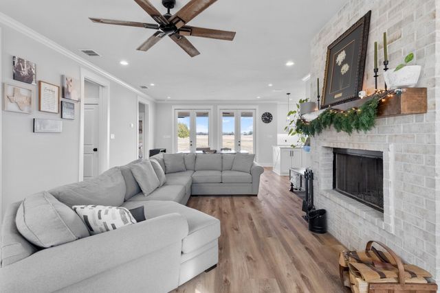 4700 County Road 1040, Celeste, TX 75423