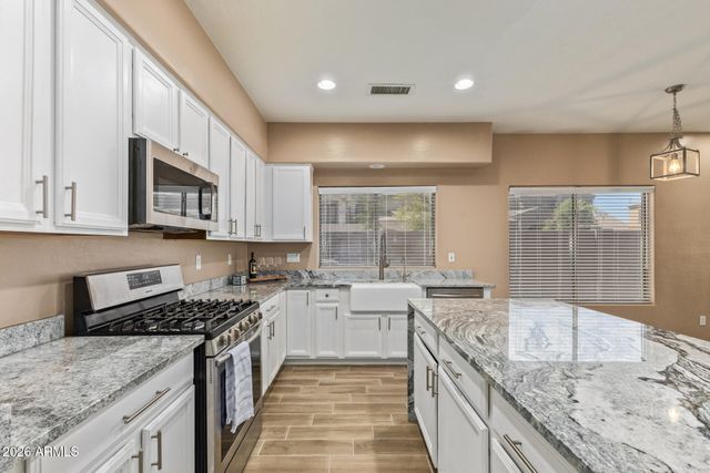 17462 W YAVAPAI Street, Goodyear, AZ 85338