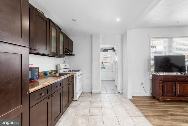 1029 GREEN ST, Marcus Hook, PA 19061