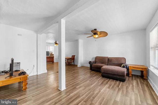 1029 GREEN ST, Marcus Hook, PA 19061