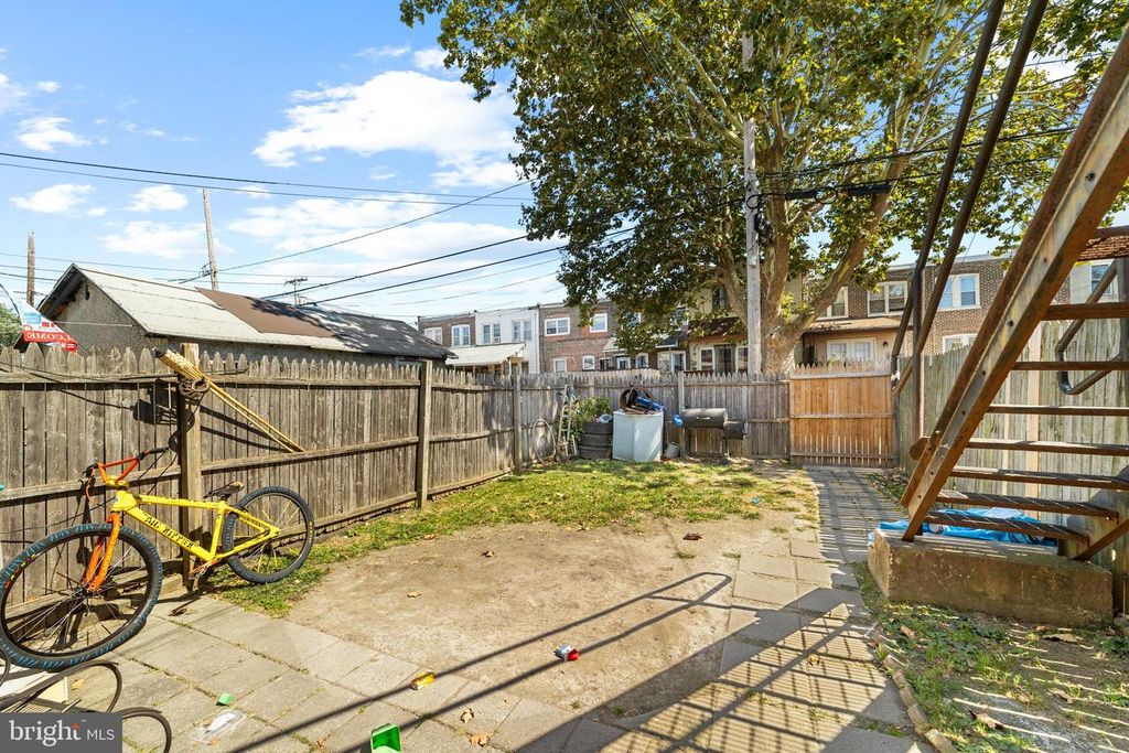1029 GREEN ST, Marcus Hook, PA 19061