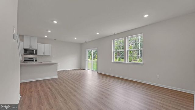155 LITTLEWORTH MILL RD, Manahawkin, NJ 08050