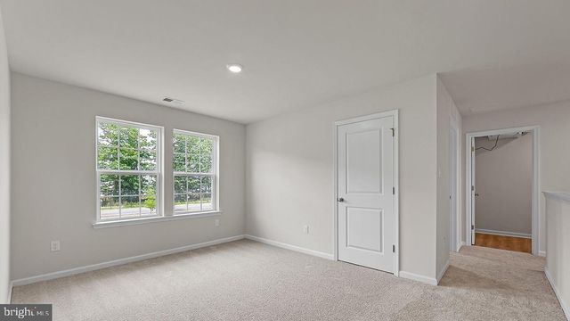 155 LITTLEWORTH MILL RD, Manahawkin, NJ 08050