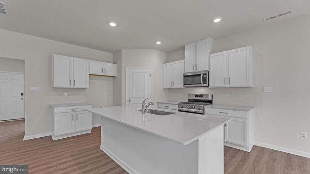 155 LITTLEWORTH MILL RD, Manahawkin, NJ 08050