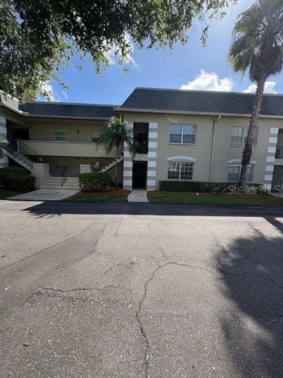 68 COUNTRY CLUB DRIVE, Largo, FL 33771