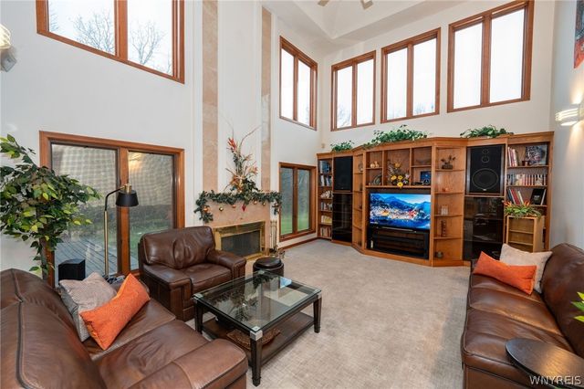 4892 Eastbrooke Place, Clarence, NY 14221