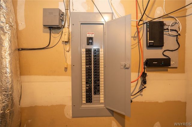 4892 Eastbrooke Place, Clarence, NY 14221