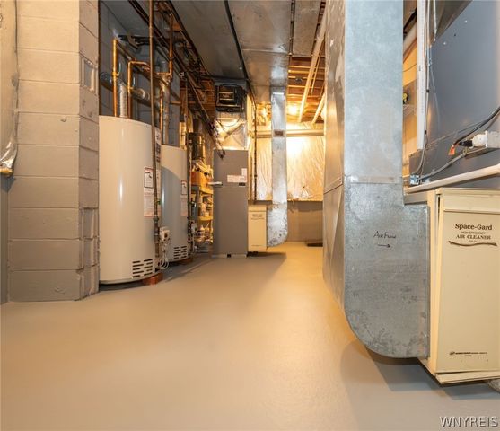 4892 Eastbrooke Place, Clarence, NY 14221