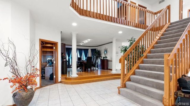 4892 Eastbrooke Place, Clarence, NY 14221