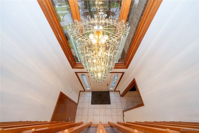 4892 Eastbrooke Place, Clarence, NY 14221