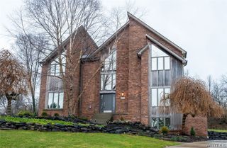 4892 Eastbrooke Place, Clarence, NY 14221