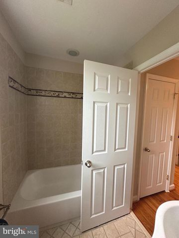 500 LUCIA AVE, Baltimore, MD 21229