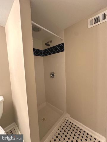 500 LUCIA AVE, Baltimore, MD 21229