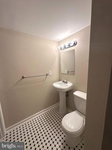 500 LUCIA AVE, Baltimore, MD 21229
