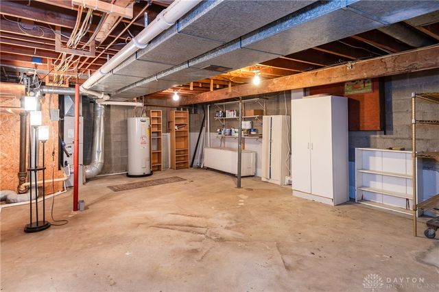 6250 Fairfield Pike, Enon Vlg, OH 45323