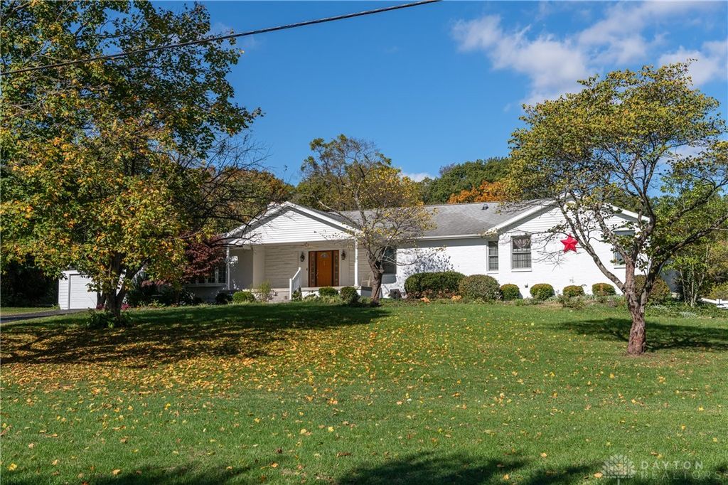 6250 Fairfield Pike, Enon Vlg, OH 45323