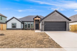 1004 Marquis Avenue, Lowell, AR 72745