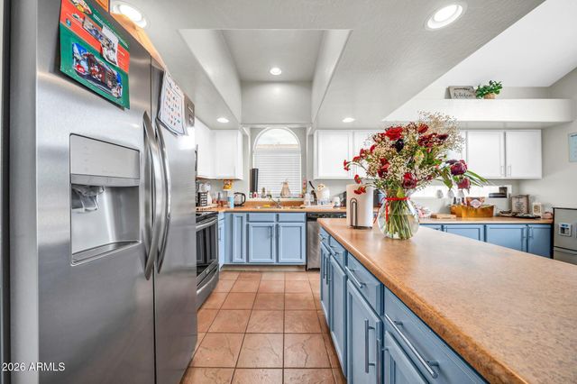 12606 W SUNNYSIDE Drive, El Mirage, AZ 85335