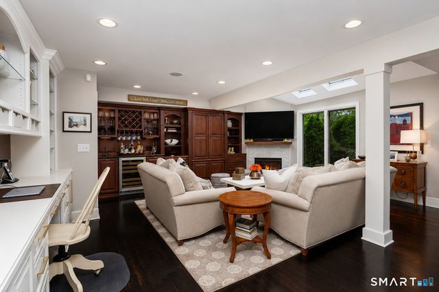 9 Green Lane, Ridgefield, CT 06877