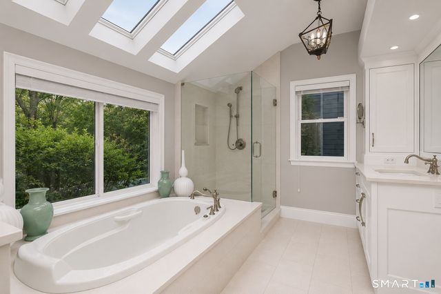 9 Green Lane, Ridgefield, CT 06877
