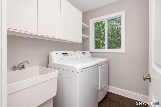 9 Green Lane, Ridgefield, CT 06877
