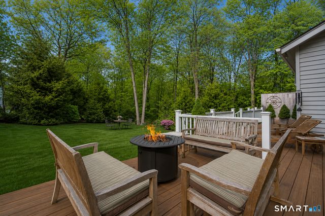9 Green Lane, Ridgefield, CT 06877