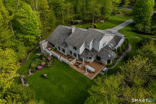 9 Green Lane, Ridgefield, CT 06877